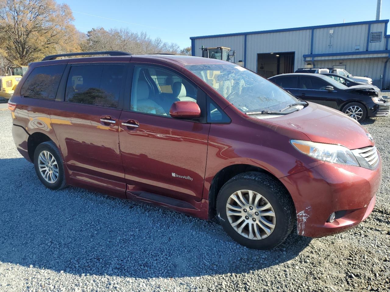 2015 Toyota Sienna - Image 4