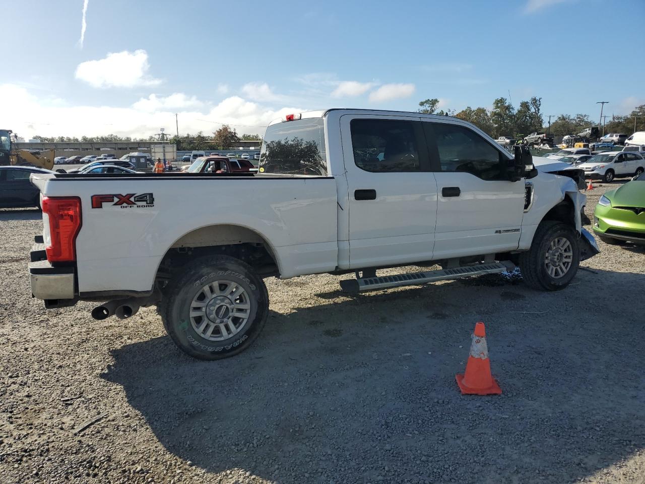 VIN 1FT7W2BT1KEG33418 2019 FORD F250 no.3