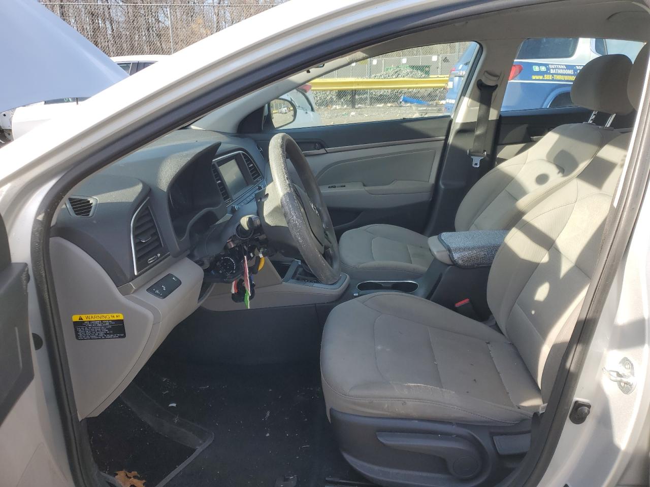 2018 Hyundai Elantra - Image 7