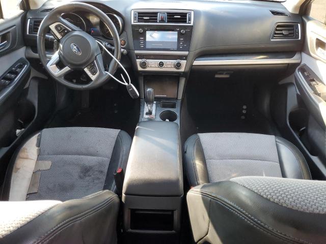  SUBARU LEGACY 2017 Srebrny