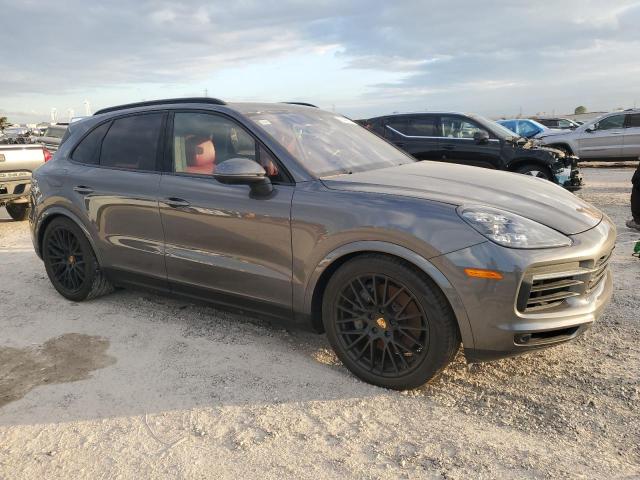  PORSCHE CAYENNE 2022 Серый