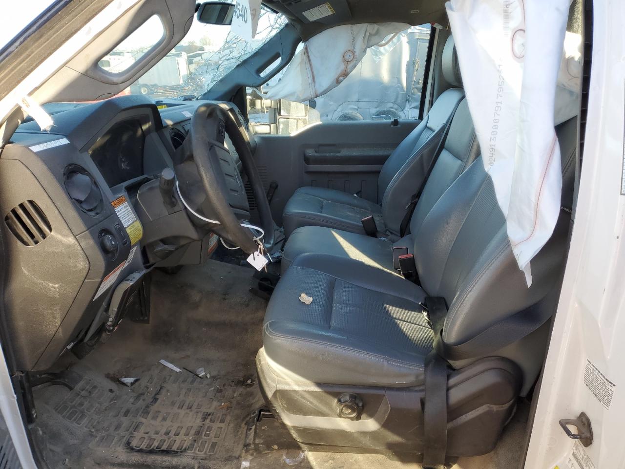 2015 Ford F450 - Image 7