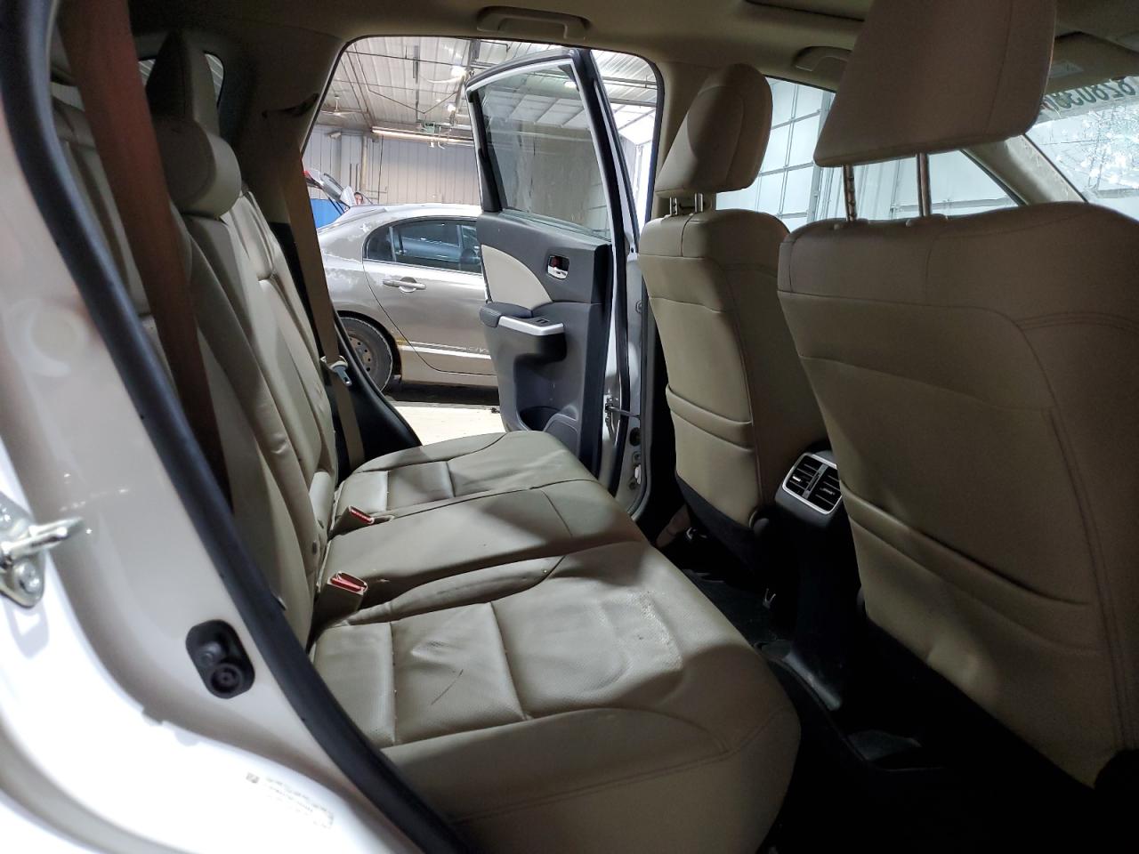 2015 Honda CR-V - Image 11
