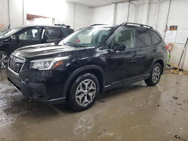  SUBARU FORESTER 2019 Czarny