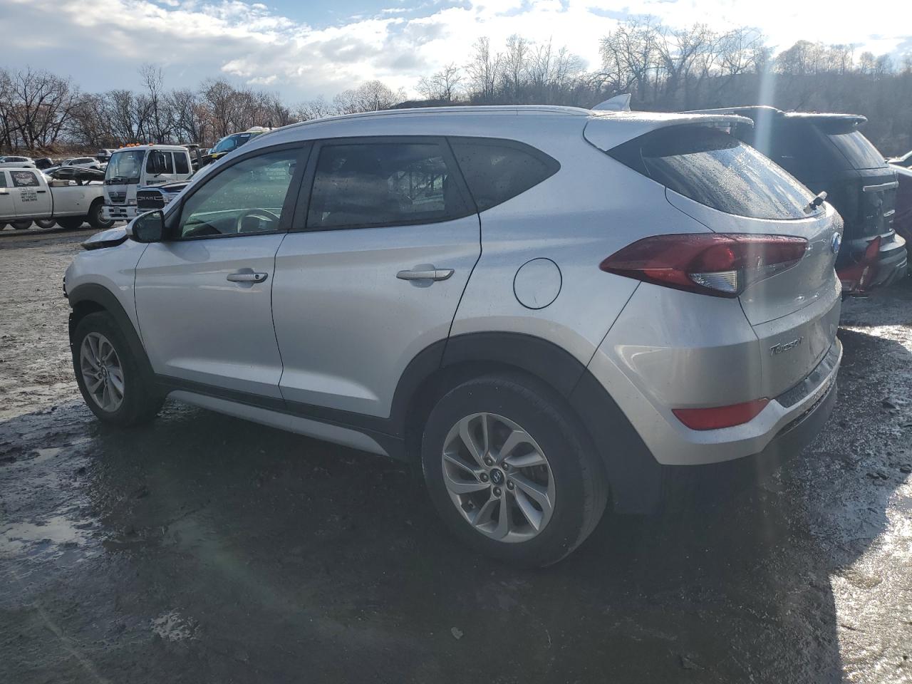 2018 Hyundai Tucson - Image 2