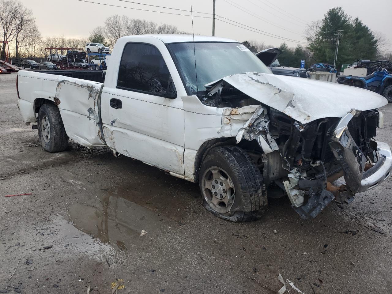 2004 GMC Sierra - Image 4