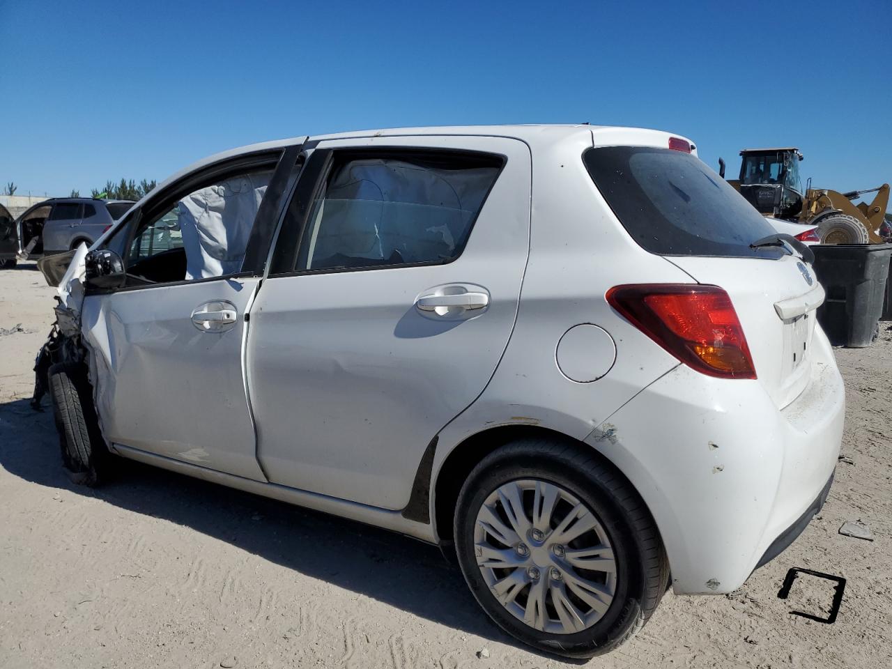 VIN VNKKTUD38HA075392 2017 TOYOTA YARIS no.2