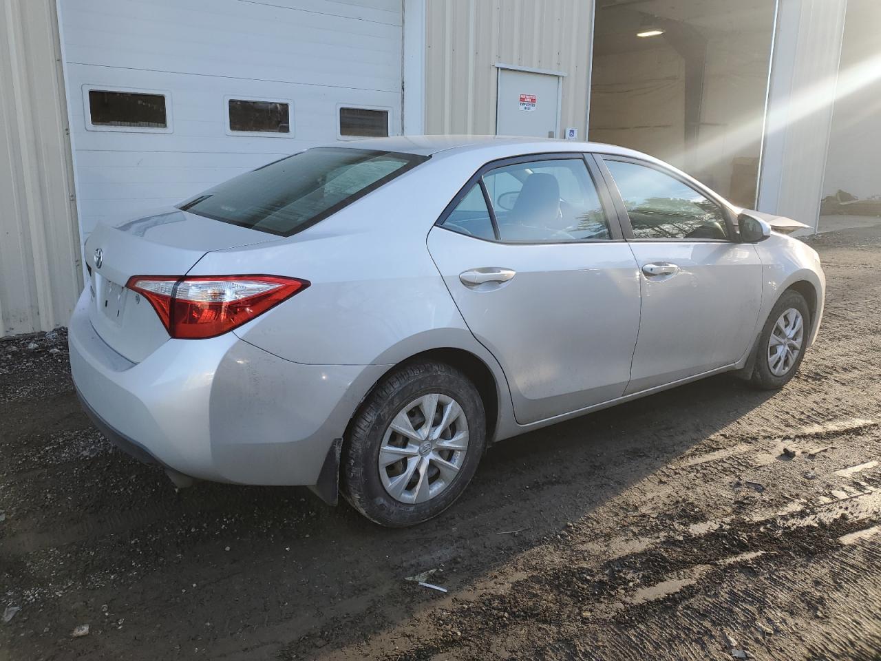 2015 Toyota Corolla - Image 3