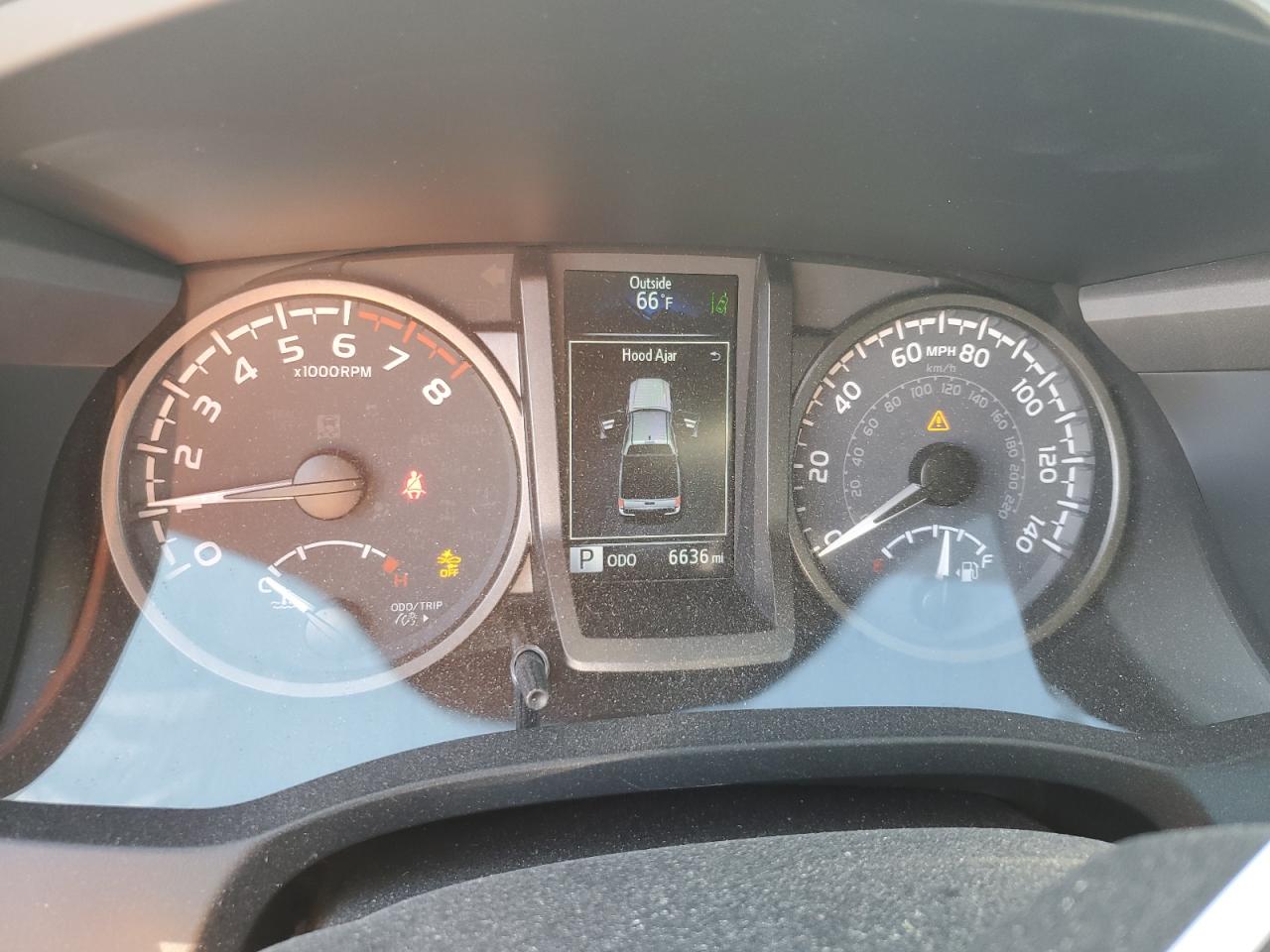 2022 Toyota Tacoma - Image 9