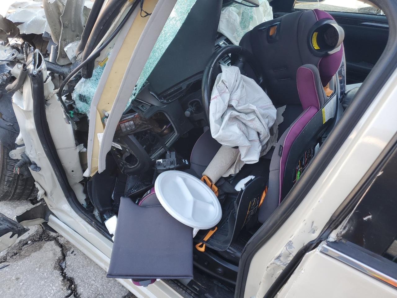 2011 Cadillac Dts Luxury Collection VIN: 1G6KD5E63BU138119 Lot: 84472714