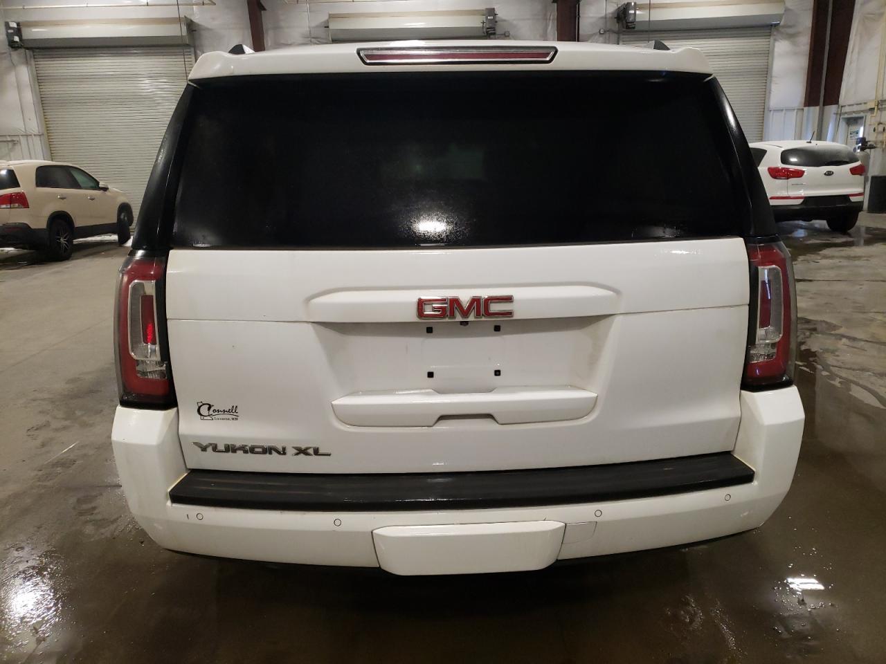 VIN 1GKS2GKC0JR185817 2018 GMC YUKON no.6