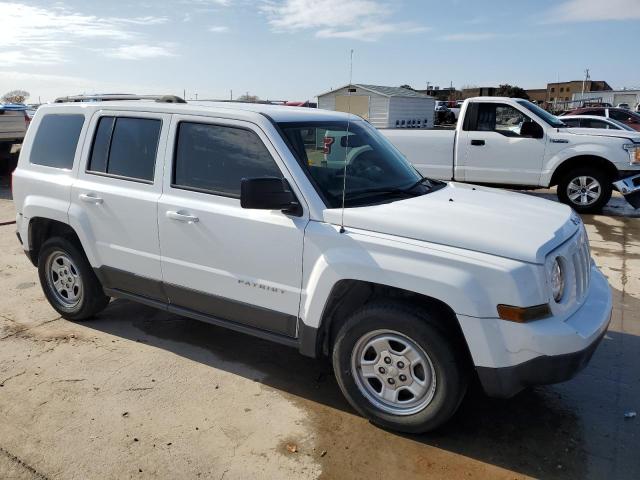  JEEP PATRIOT 2016 Белы