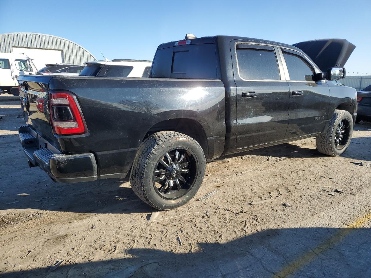 2019 RAM 1500 - Image 3