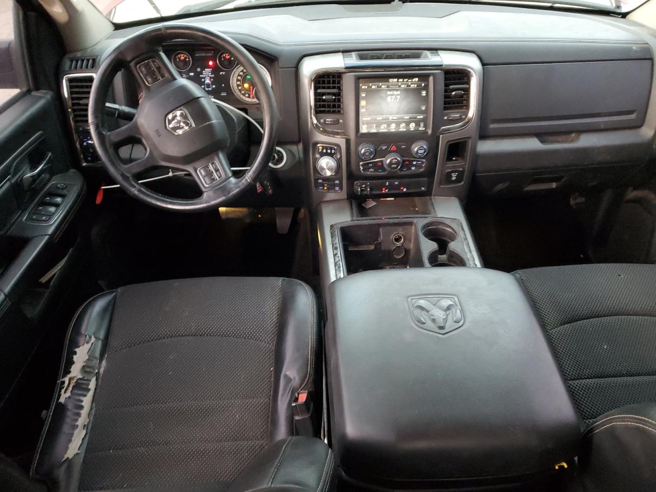 2015 RAM 1500 - Image 8