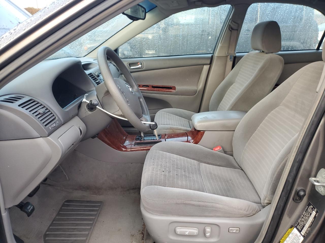 2005 Toyota Camry Le VIN: 4T1BE32K55U540515 Lot: 86348494