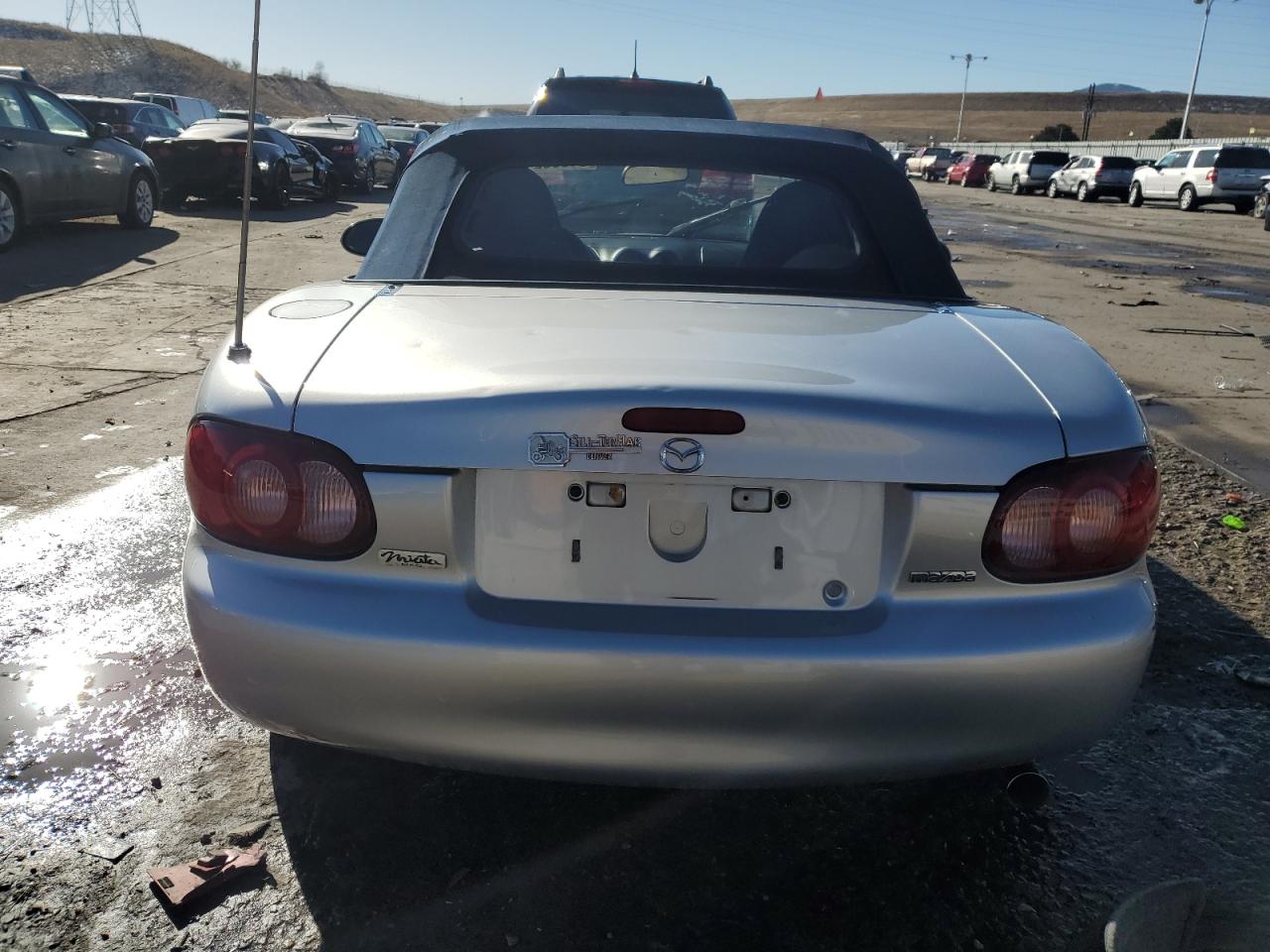 2004 Mazda Mx-5 Miata Base VIN: JM1NB353640402308 Lot: 84568244