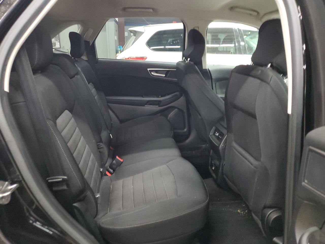 2017 Ford Edge - Image 11