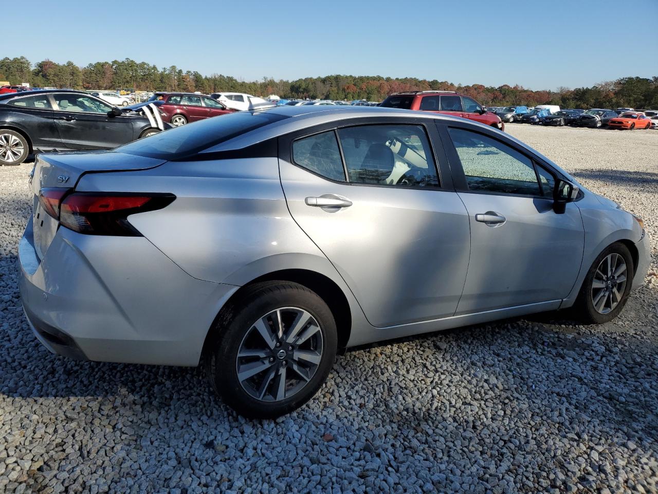 2021 Nissan Versa - Image 3