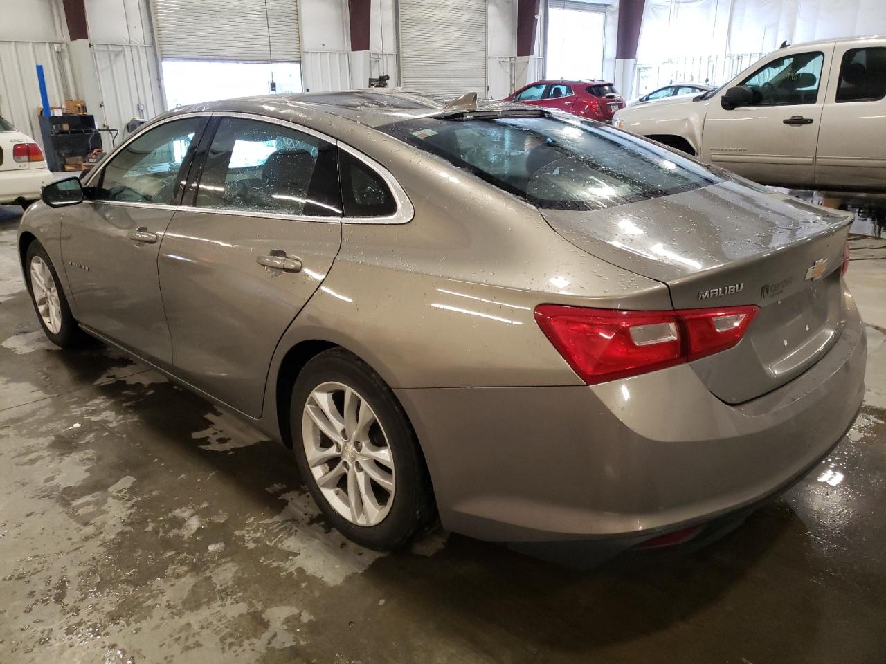 2018 Chevrolet Malibu - Image 2