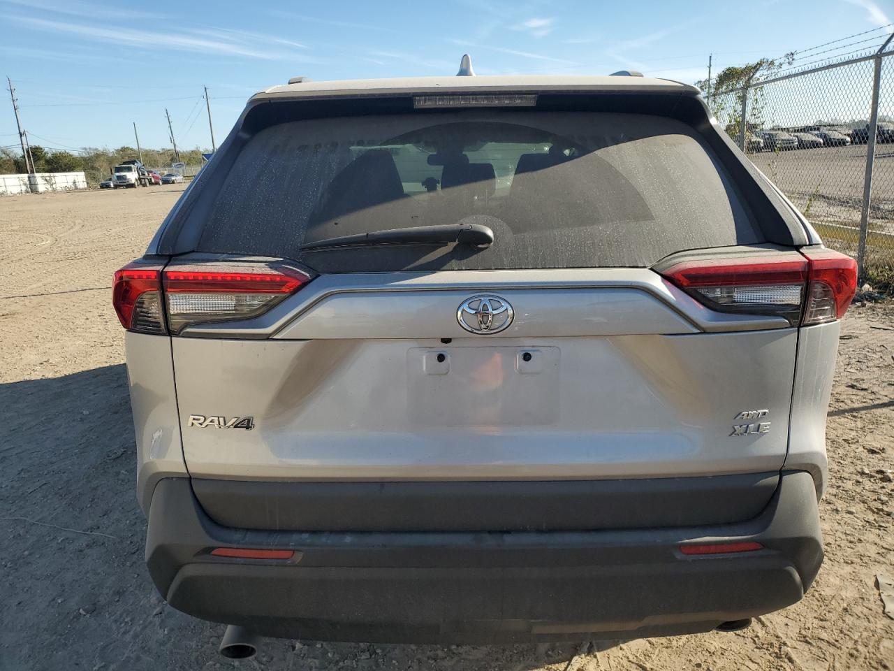 2021 Toyota RAV 4 - Image 6