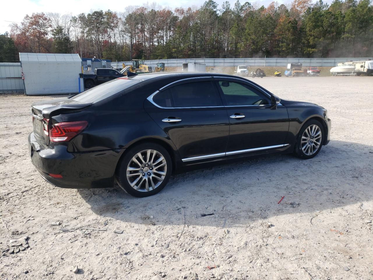 VIN JTHBL5EFXE5131519 2014 LEXUS LS460 no.3