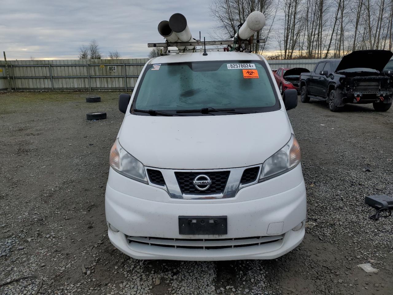 VIN 3N6CM0KN4HK714886 2017 NISSAN NV no.5