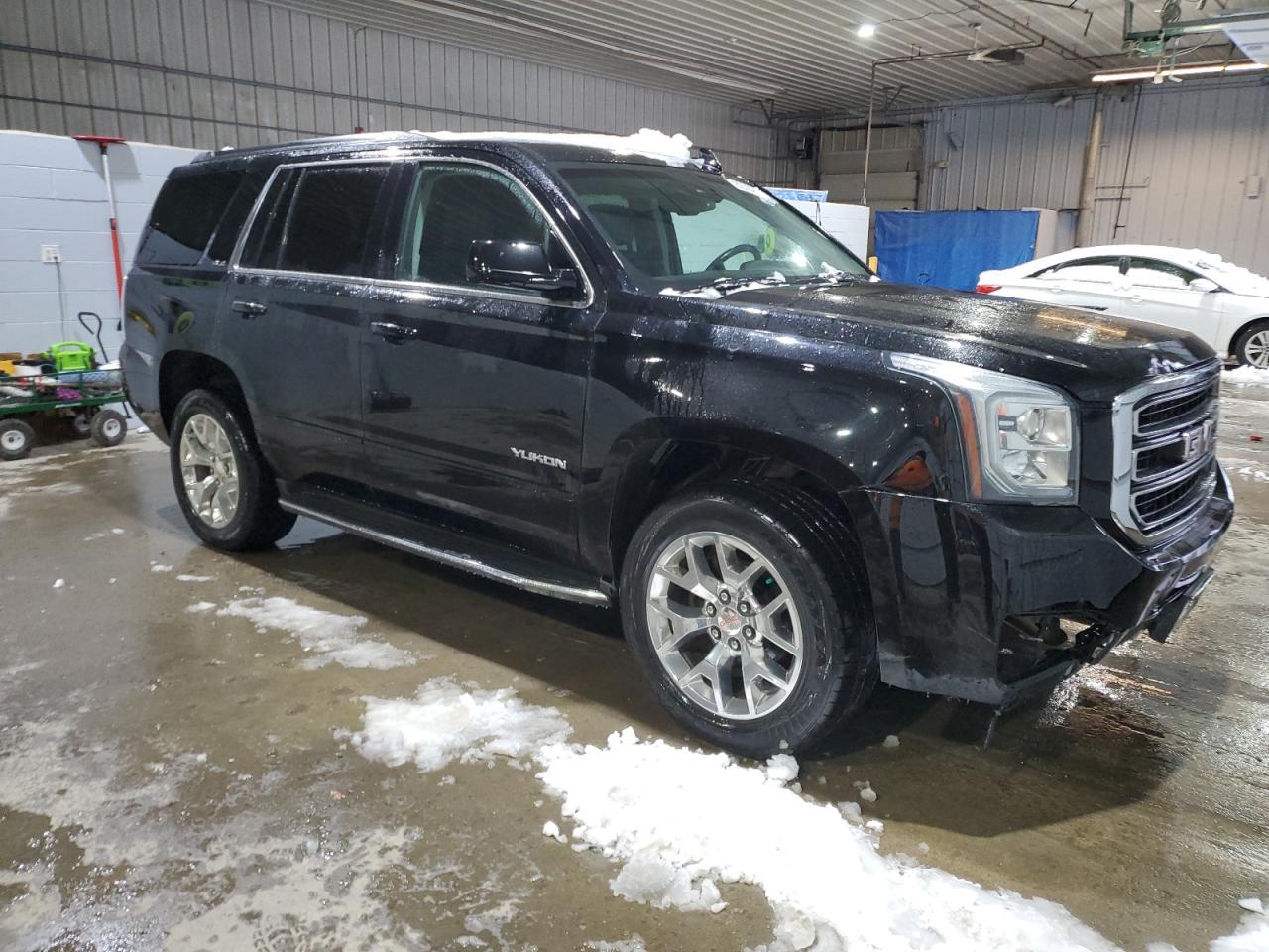 2018 GMC Yukon - Image 4