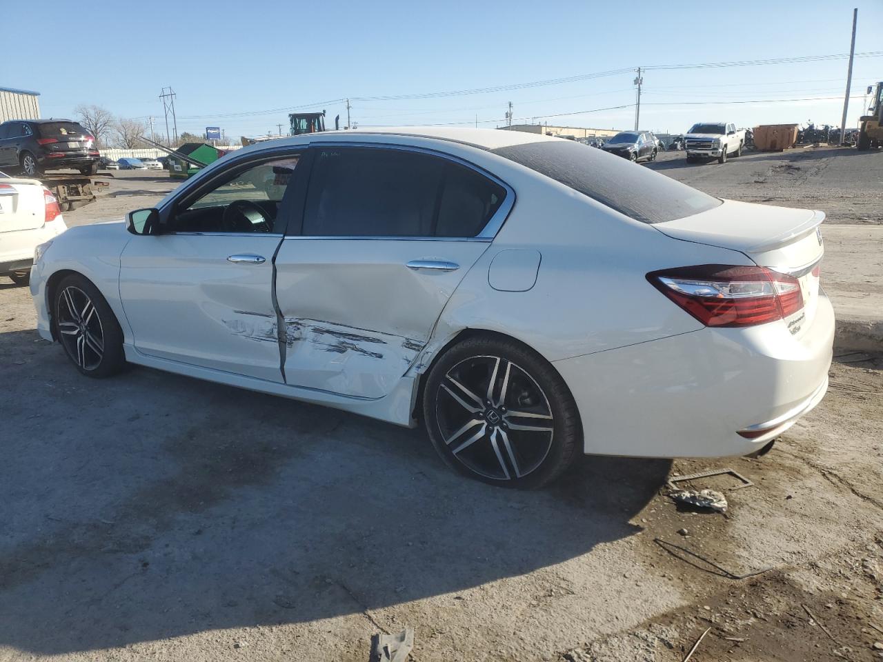 VIN 1HGCR2F14HA173686 2017 HONDA ACCORD no.2