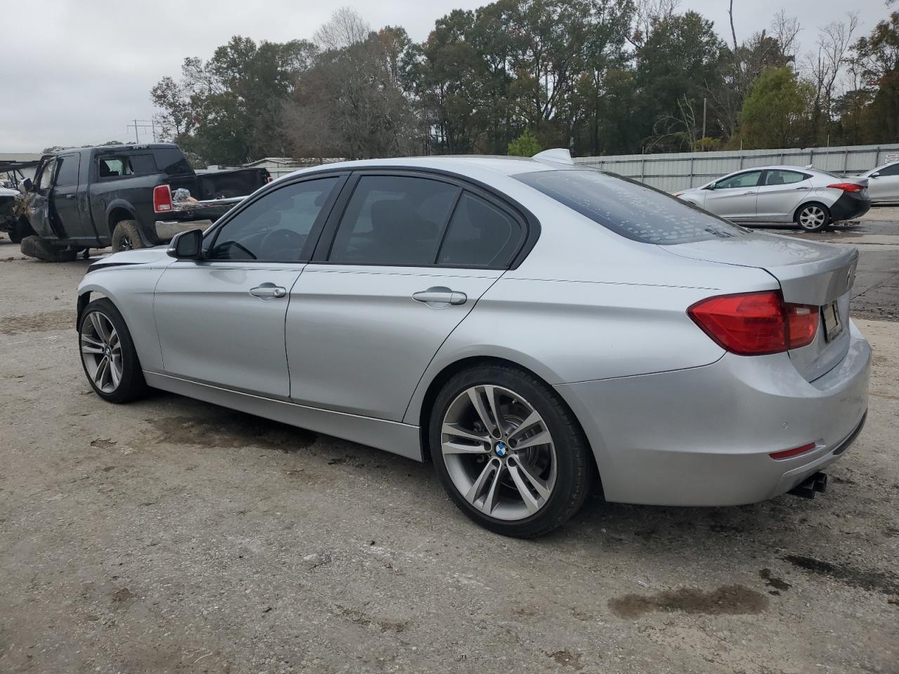 WBA3A5G59FNS90322 2015 BMW 3 SERIES - Image 2