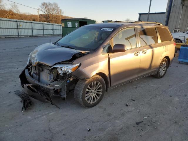 2014 Toyota Sienna Xle