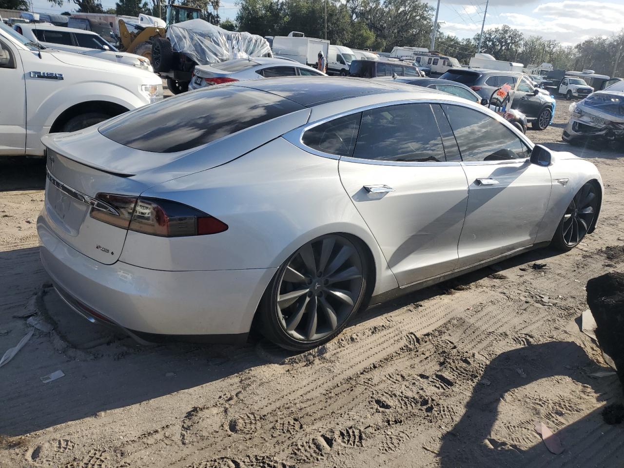 VIN 5YJSA1DP7DFP17795 2013 TESLA MODEL S no.3