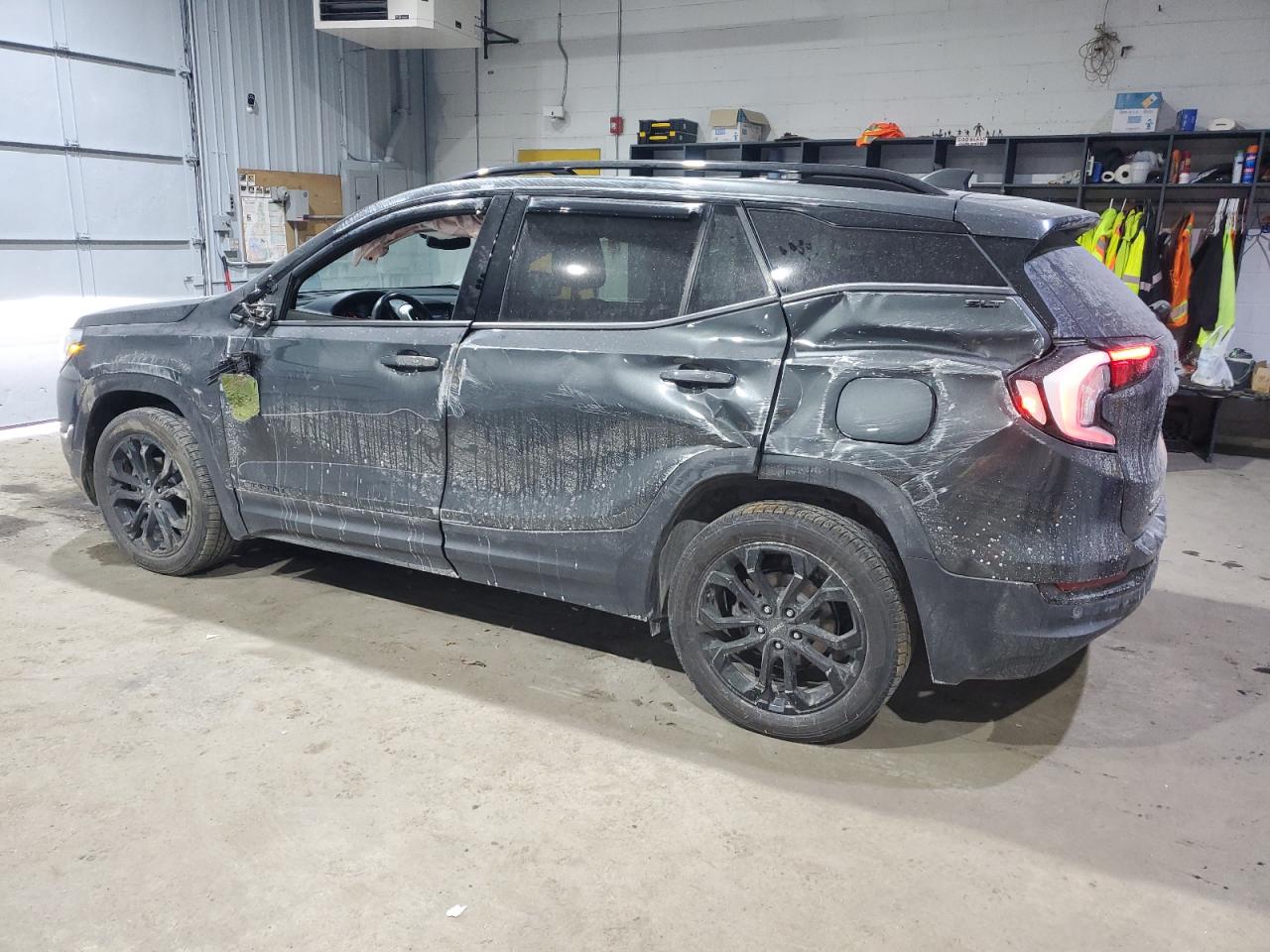 2021 GMC Terrain - Image 2