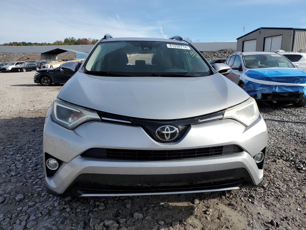 VIN 2T3WFREV3HW365619 2017 TOYOTA RAV4 no.5