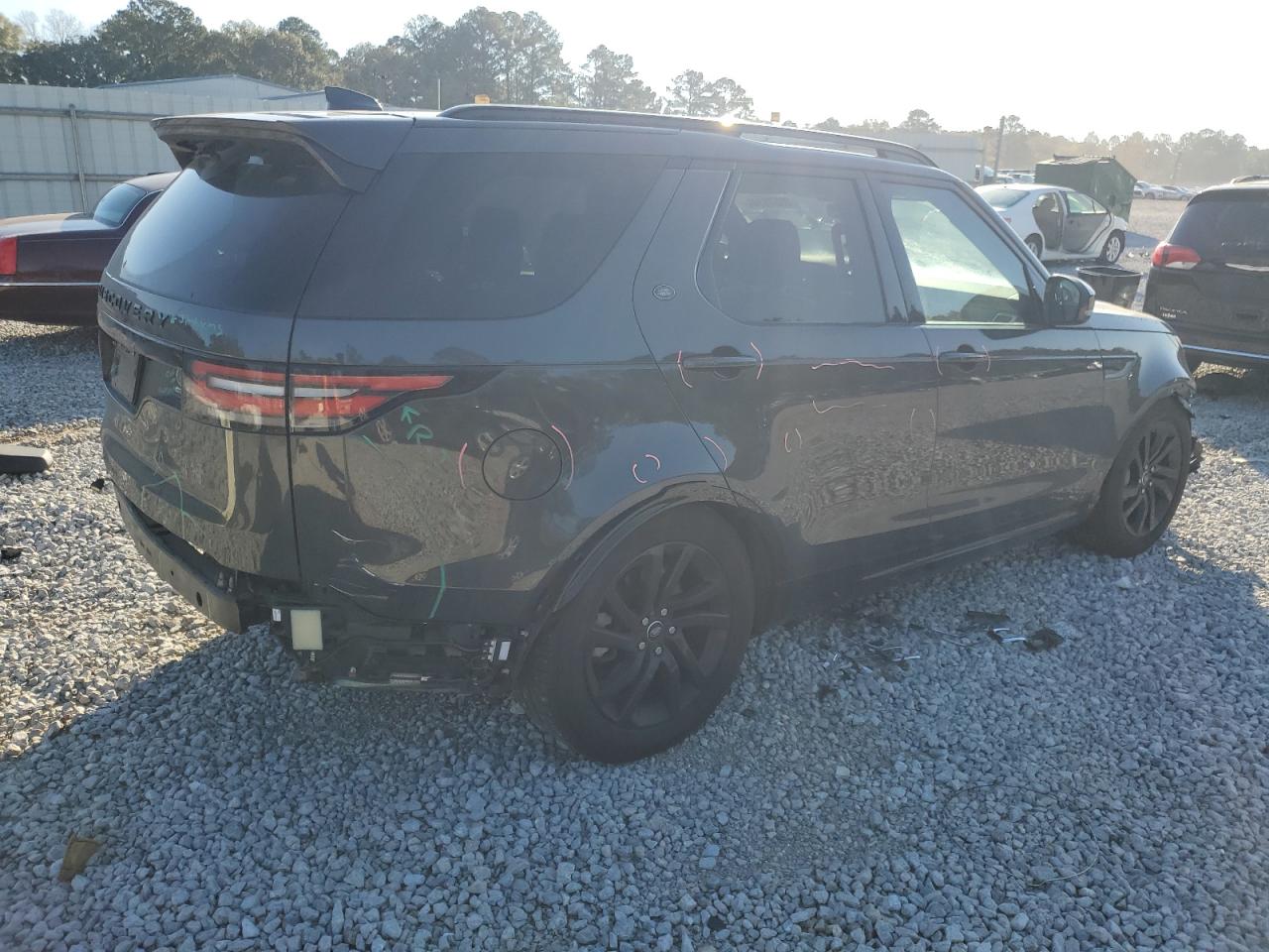 2018 Land Rover Discovery - Image 3