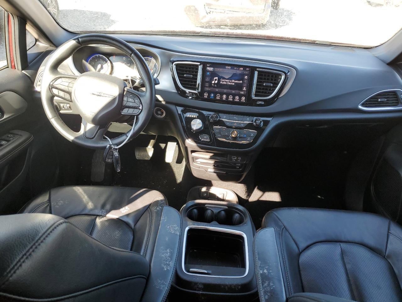 2018 Chrysler Pacifica - Image 8