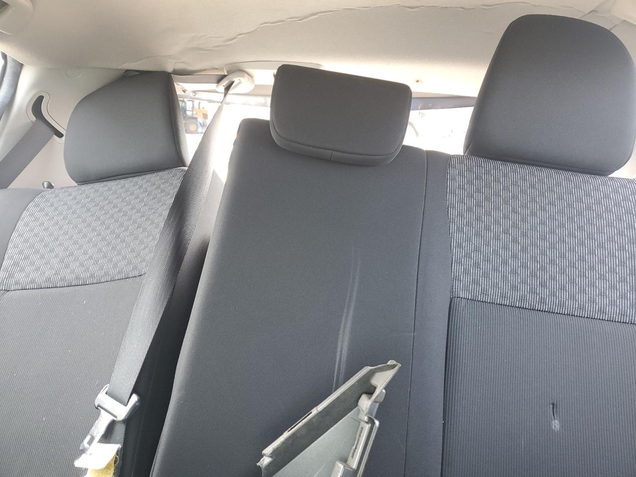 2016 Toyota Yaris - Image 10