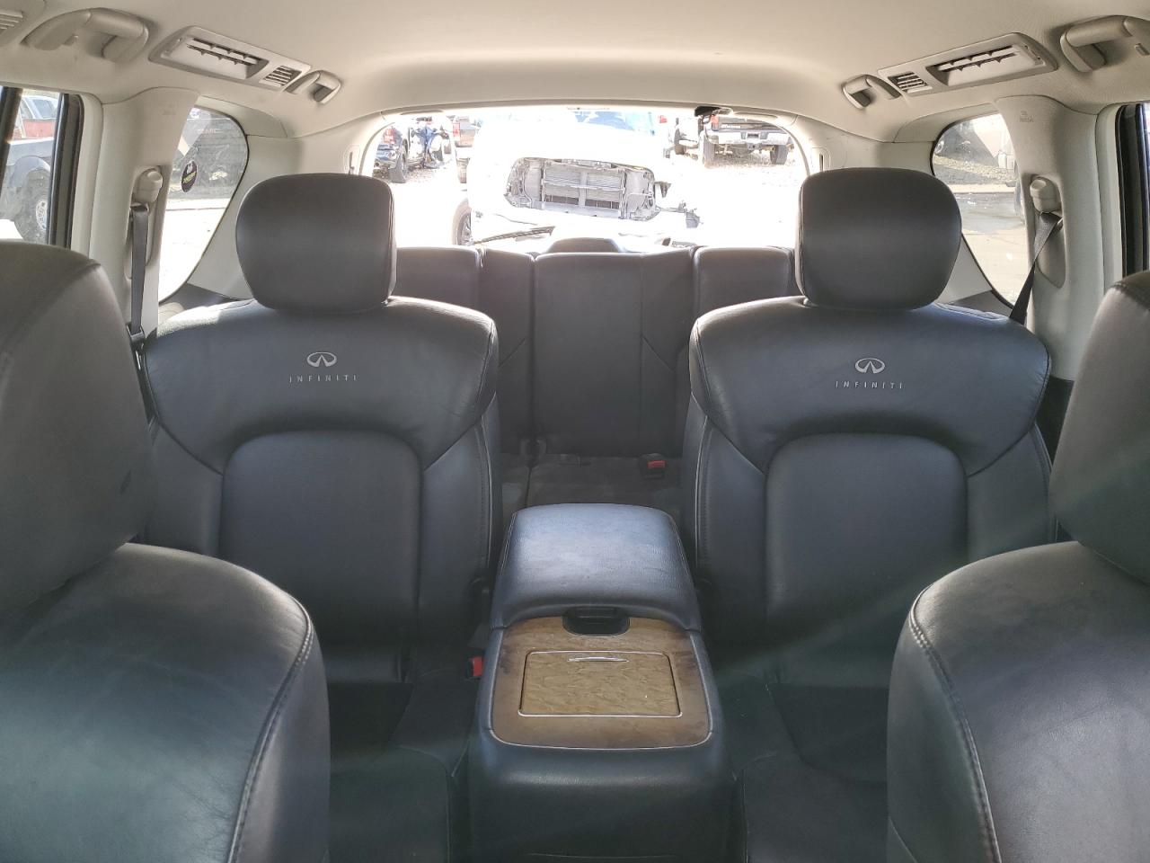 2014 Infiniti QX80 - Image 10
