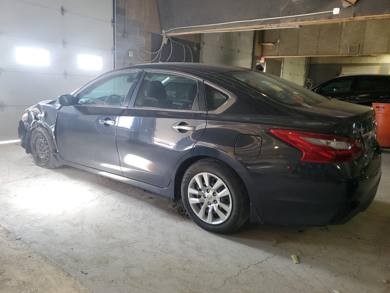 2018 Nissan Altima - Image 2