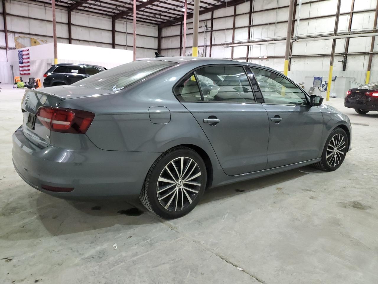 2016 Volkswagen Jetta - Image 3