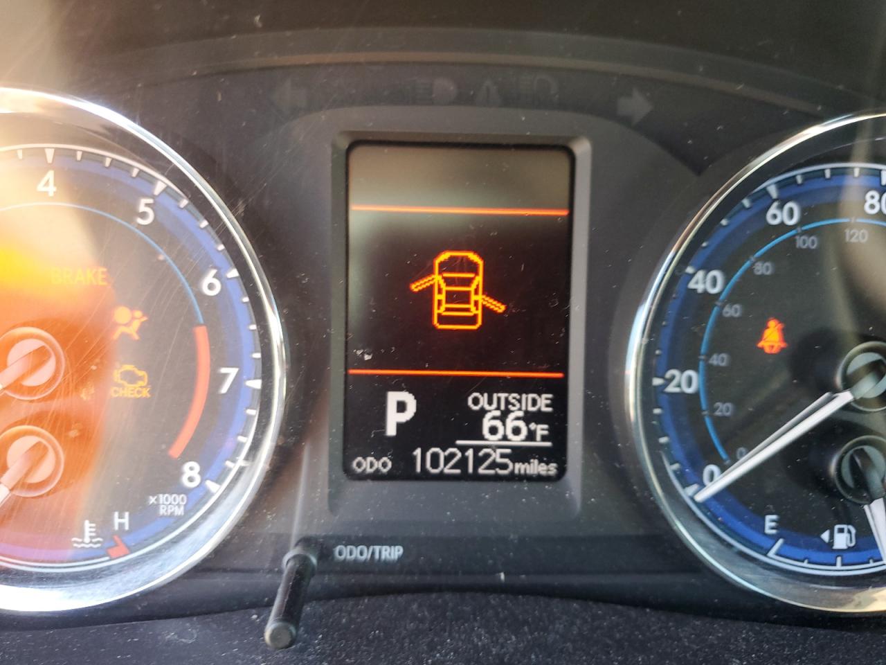 2018 Toyota Corolla L VIN: 5YFBURHEXJP832762 Lot: 85507664