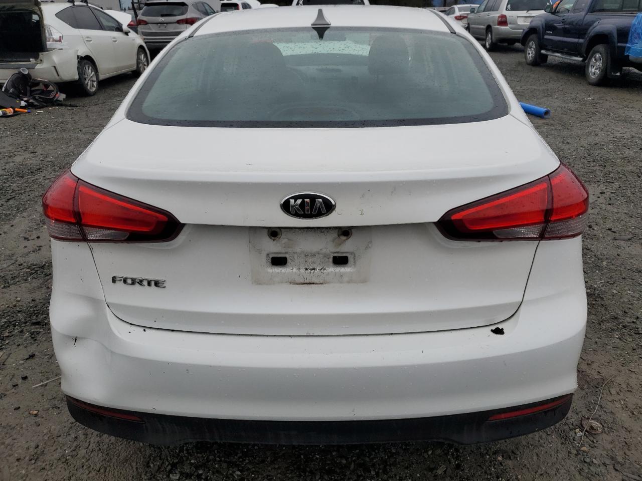 VIN 3KPFL4A79HE136859 2017 KIA FORTE no.6