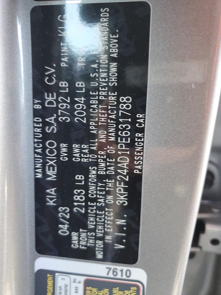 2023 Kia Forte - Image 13