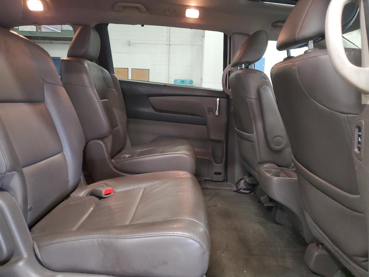 2016 Honda Odyssey - Image 12
