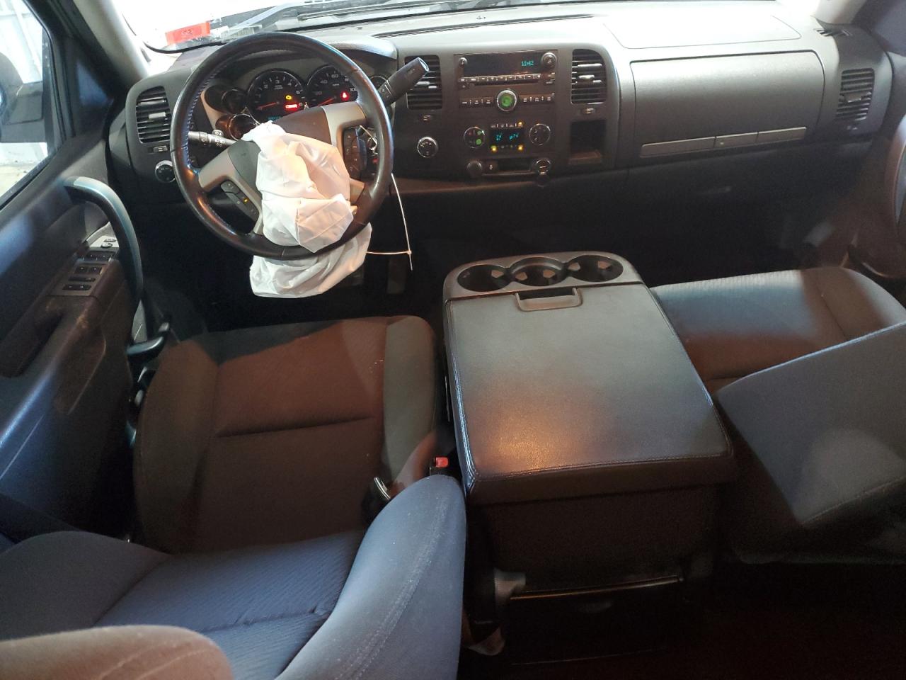 2012 Chevrolet Silverado - Image 8