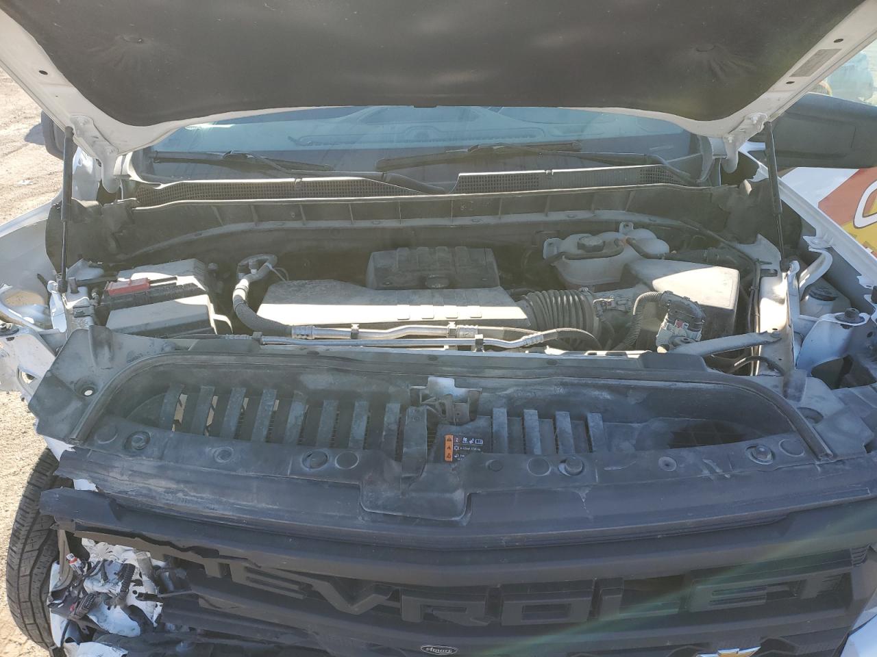 2022 Chevrolet Silverado - Image 11