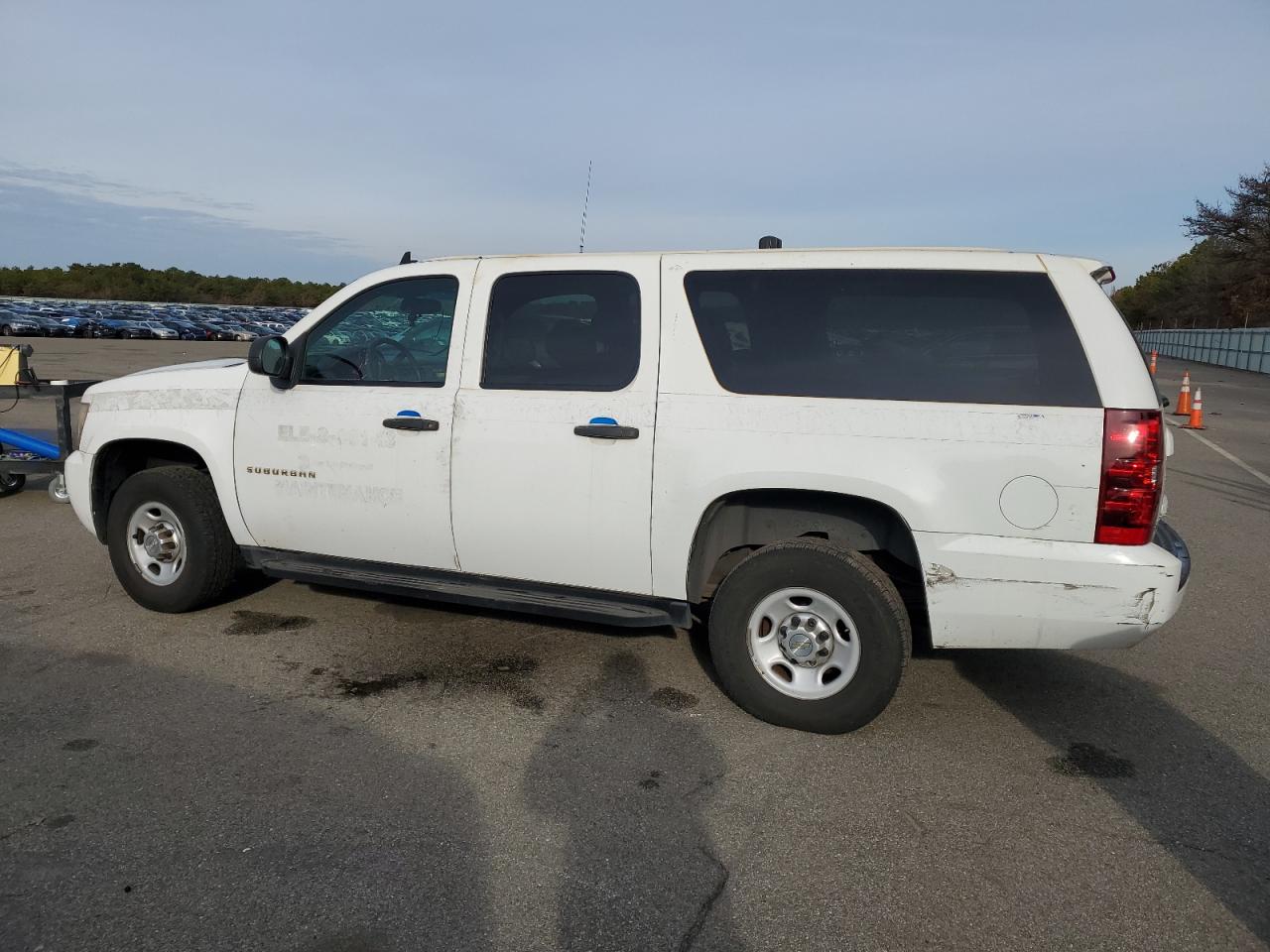 2013 Chevrolet Suburban - Image 2