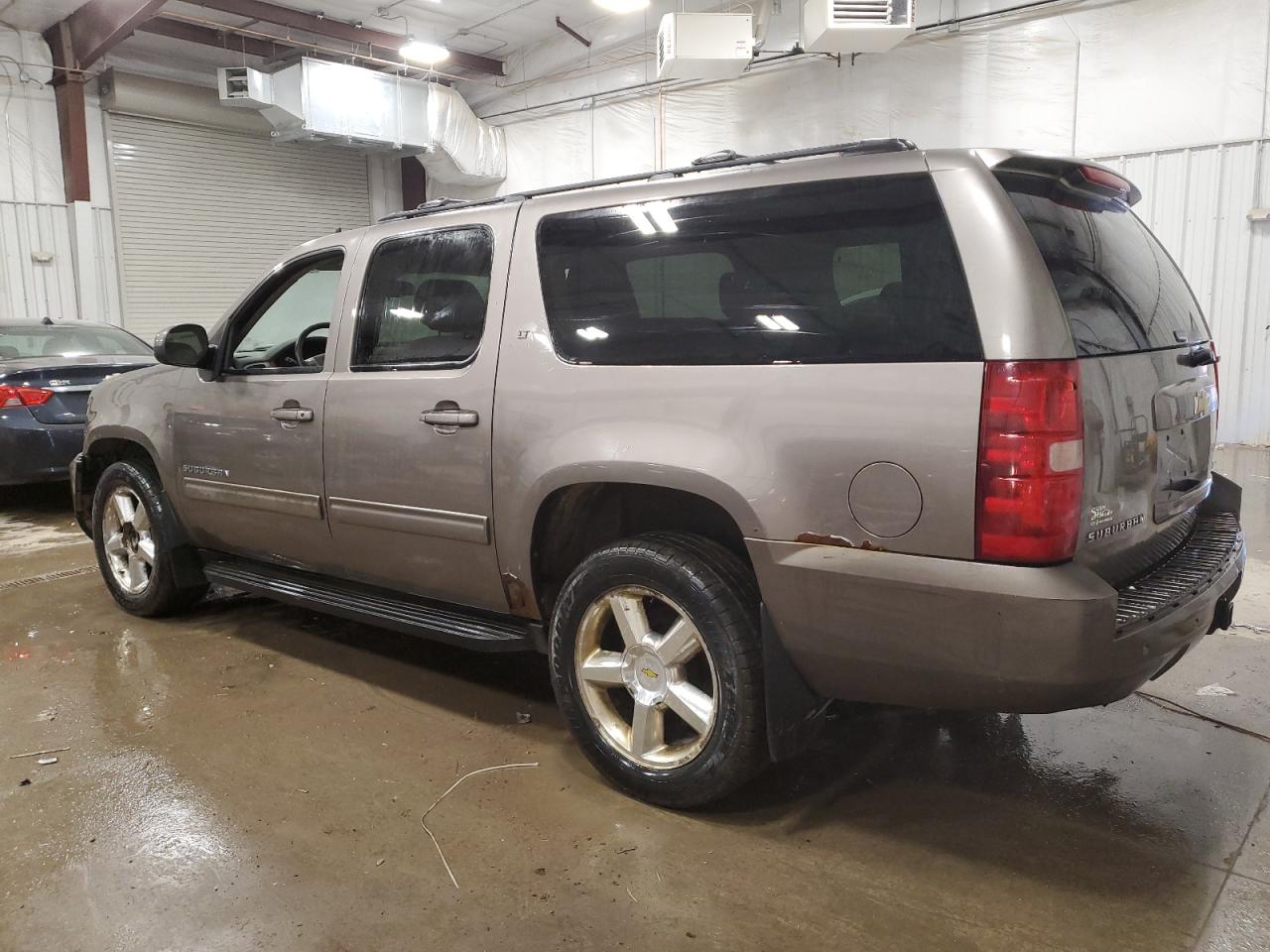 2011 Chevrolet Suburban - Image 2