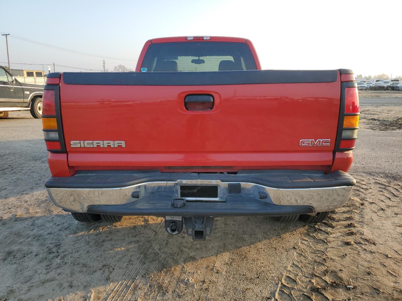 2004 GMC Sierra - Image 6