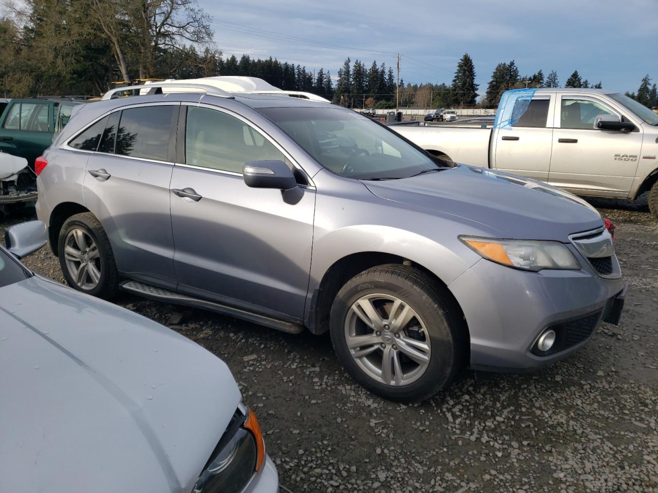 VIN 5J8TB4H56DL016952 2013 ACURA RDX no.4