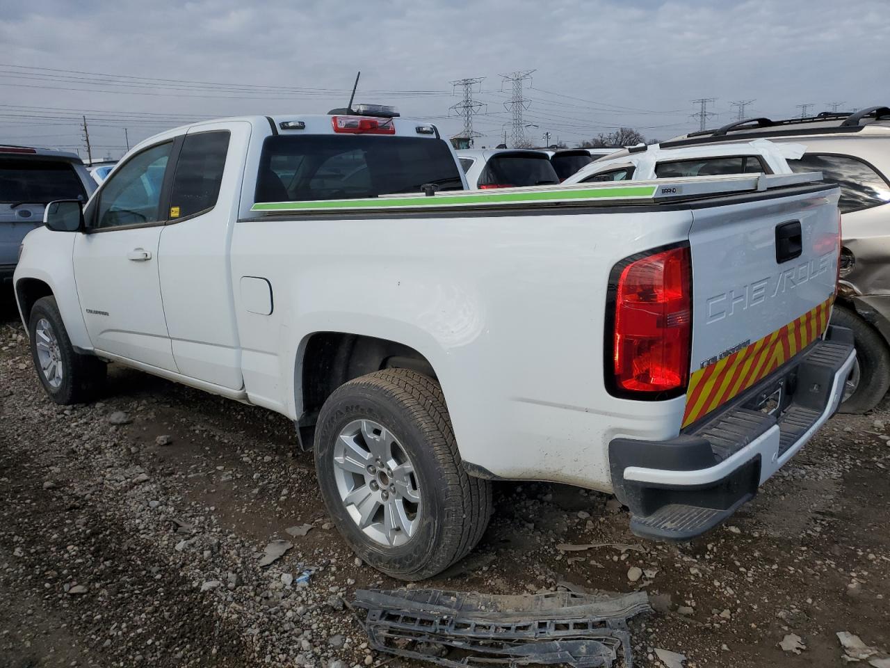 VIN 1GCHSCEA3N1121235 2022 CHEVROLET COLORADO no.2